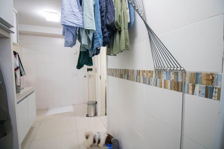 Apartamento à venda com 160m², 3 quartos e 2 vagas Apartamento à venda com 160m², 3 quartos e 2 vagasÁrea de Serviço