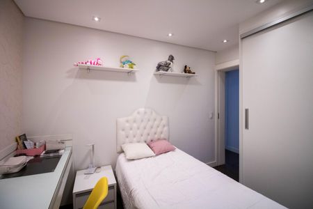 Apartamento à venda com 160m², 3 quartos e 2 vagas Apartamento à venda com 160m², 3 quartos e 2 vagasQuarto 1