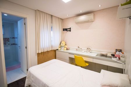 Apartamento à venda com 160m², 3 quartos e 2 vagas Apartamento à venda com 160m², 3 quartos e 2 vagasQuarto 1