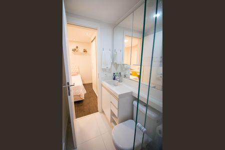 Apartamento à venda com 160m², 3 quartos e 2 vagas Apartamento à venda com 160m², 3 quartos e 2 vagasBanheiro do Quarto 1