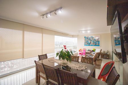 Varanda Sala de apartamento à venda com 3 quartos, 160m² em Santo Amaro, São Paulo