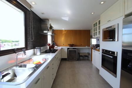 Apartamento à venda com 172m², 3 quartos e 3 vagasCozinha