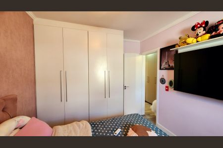 Casa de condomínio à venda com 240m², 3 quartos e 5 vagasQuarto 2 - Suíte