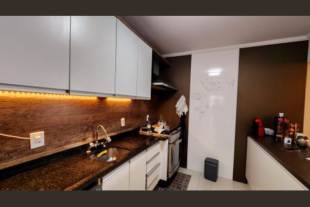 Casa de condomínio à venda com 240m², 3 quartos e 5 vagasCozinha