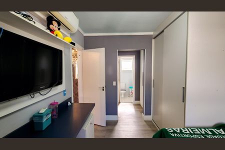 Casa de condomínio à venda com 240m², 3 quartos e 5 vagasQuarto 3 - Suíte