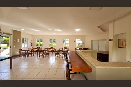 Casa de condomínio à venda com 240m², 3 quartos e 5 vagasÁrea comum - Salão de festas