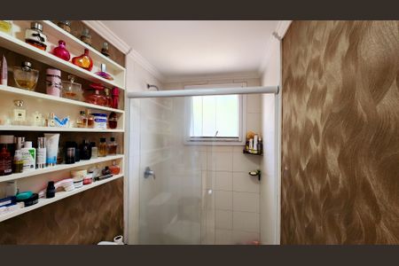 Casa de condomínio à venda com 240m², 3 quartos e 5 vagasBanheiro da Suíte