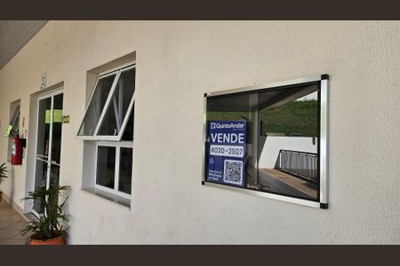 Casa de condomínio à venda com 240m², 3 quartos e 5 vagasPlaquinha