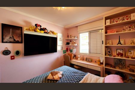 Casa de condomínio à venda com 240m², 3 quartos e 5 vagasQuarto 2 - Suíte