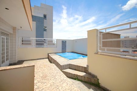 Apartamento à venda com 200m², 3 quartos e 1 vagaCobertura