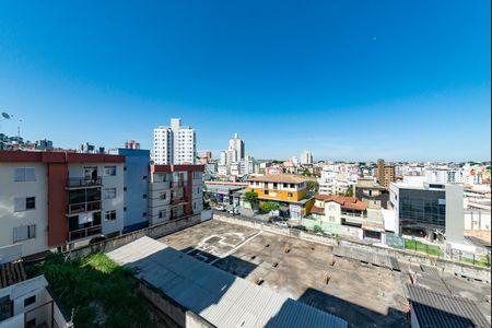 Apartamento à venda com 79m², 3 quartos e 2 vagas Apartamento à venda com 79m², 3 quartos e 2 vagasSuíte