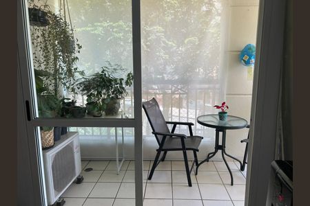 Apartamento à venda com 75m², 2 quartos e 1 vaga