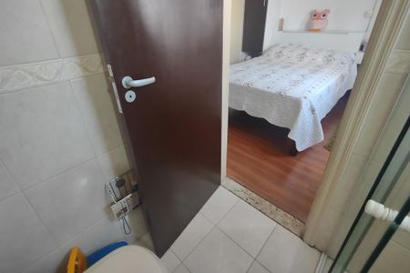 Apartamento à venda com 85m², 3 quartos e 2 vagas Apartamento à venda com 85m², 3 quartos e 2 vagasBanheiro da Suíte 1