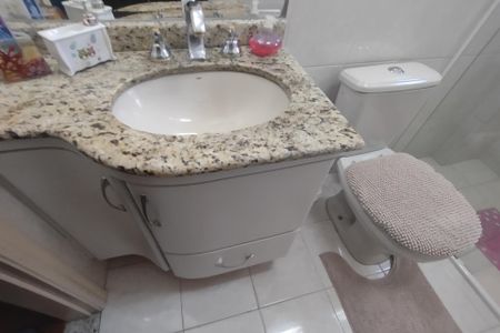 Apartamento à venda com 85m², 3 quartos e 2 vagas Apartamento à venda com 85m², 3 quartos e 2 vagasBanheiro 1