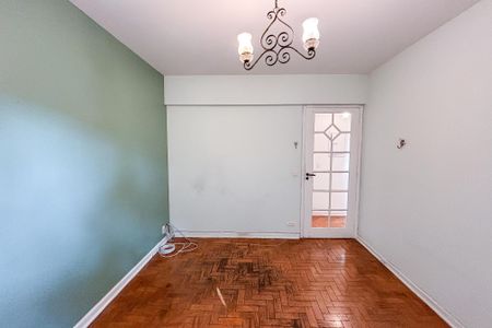 Apartamento à venda com 130m², 3 quartos e 1 vaga Apartamento à venda com 130m², 3 quartos e 1 vagaQuarto 2