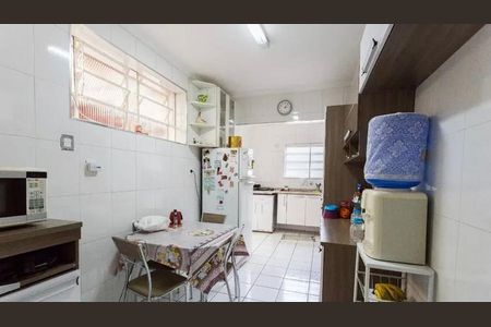 Casa à venda com 250m², 2 quartos e 2 vagas