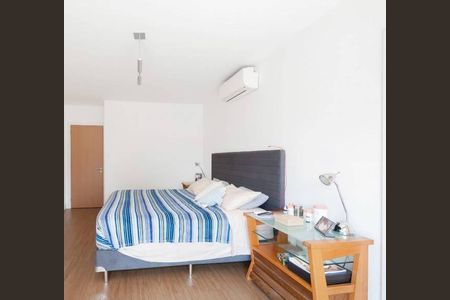 Casa à venda com 496m², 4 quartos e 4 vagas