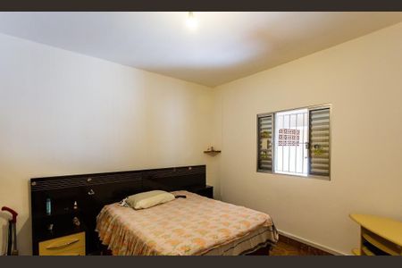 Casa à venda com 240m², 2 quartos e 4 vagas