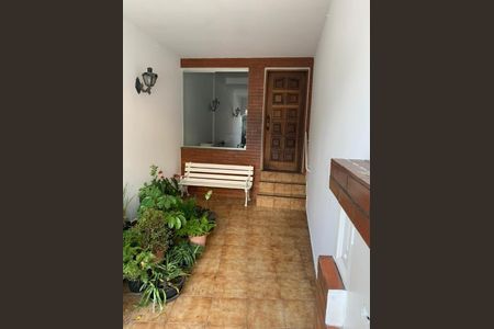 Casa à venda com 120m², 3 quartos e 1 vaga