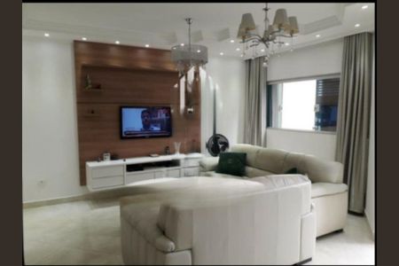 Casa à venda com 220m², 3 quartos e 4 vagas