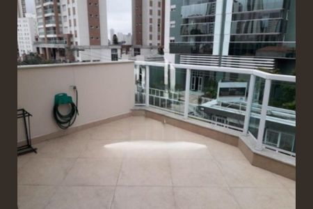 Casa à venda com 220m², 3 quartos e 4 vagas