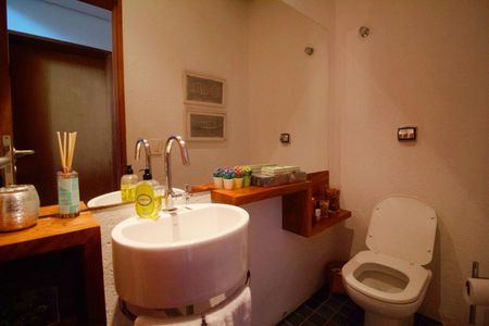 Casa à venda com 451m², 5 quartos e sem vagaBanheiro Social