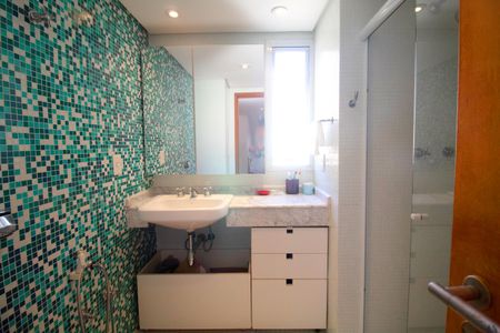 Casa à venda com 451m², 5 quartos e sem vagaBanheiro da Suíte 3