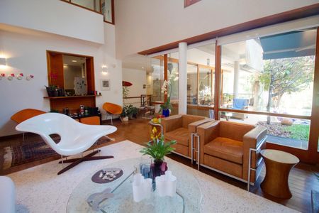 Casa à venda com 451m², 5 quartos e sem vagaSala