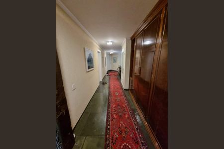 Casa à venda com 648m², 4 quartos e 4 vagas