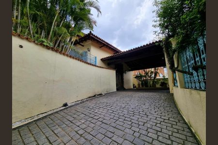 Casa à venda com 648m², 4 quartos e 4 vagas