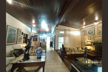 Casa à venda com 750m², 4 quartos e 4 vagas