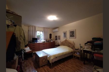 Casa à venda com 750m², 4 quartos e 4 vagas