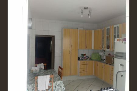 Casa à venda com 115m², 2 quartos e 1 vaga