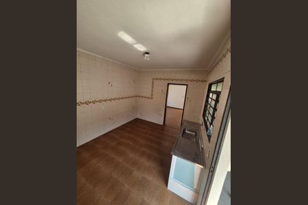 Casa à venda com 100m², 3 quartos e 2 vagas