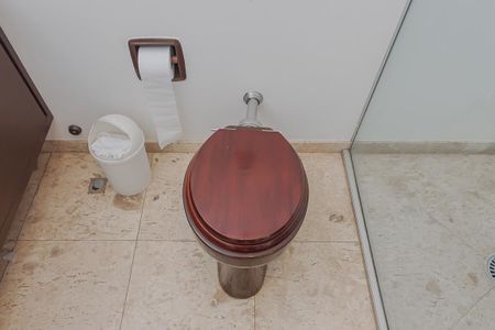 Casa à venda com 336m², 4 quartos e sem vagaBanheiro 1