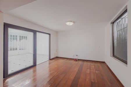 Casa à venda com 336m², 4 quartos e sem vagaSala 1