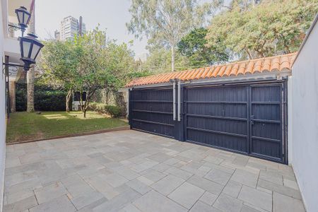 Casa à venda com 336m², 4 quartos e sem vagaGaragem