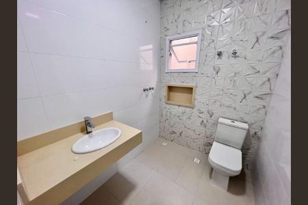 Casa à venda com 170m², 3 quartos e 3 vagas