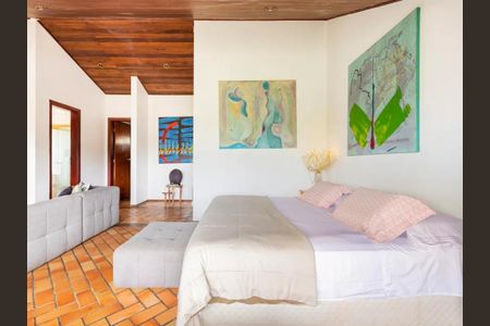 Casa à venda com 668m², 5 quartos e 4 vagas