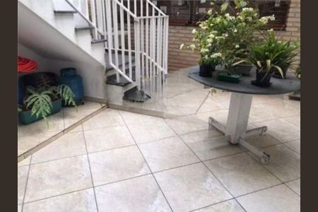 Casa à venda com 150m², 3 quartos e 6 vagas