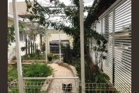 Casa à venda com 300m², 3 quartos e 2 vagas