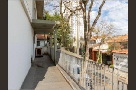Casa à venda com 151m², 3 quartos e 5 vagas