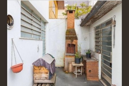 Casa à venda com 151m², 3 quartos e 5 vagas