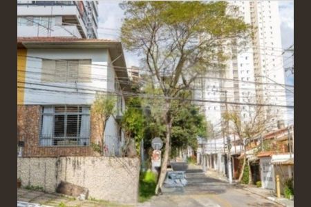 Casa à venda com 151m², 3 quartos e 5 vagas