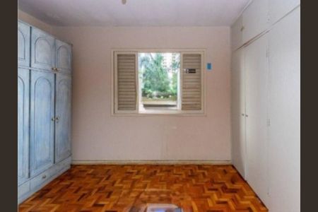 Casa à venda com 151m², 3 quartos e 5 vagas