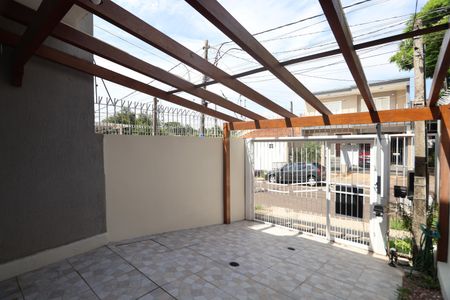 Casa à venda com 87m², 2 quartos e 1 vagaÁrea externa