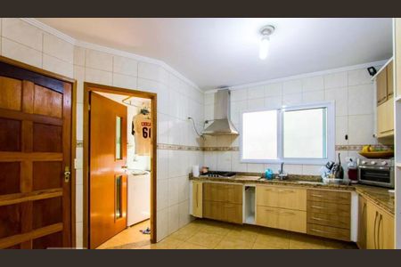 Casa à venda com 190m², 3 quartos e 6 vagas