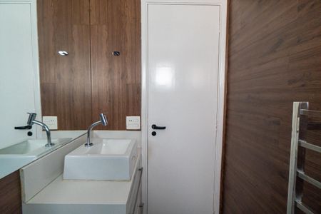 Apartamento à venda com 60m², 1 quarto e 1 vaga Apartamento à venda com 60m², 1 quarto e 1 vagaBanheiro