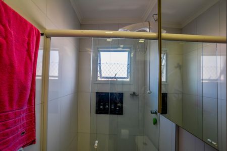 Apartamento à venda com 110m², 2 quartos e 2 vagas Apartamento à venda com 110m², 2 quartos e 2 vagasBanheiro da Suíte