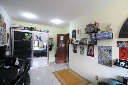 Casa de condomínio para alugar com 168m², 5 quartos e 2 vagasQuarto 3